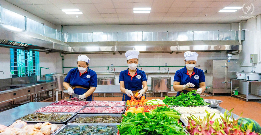 Tại Hệ thống Giáo dục Nobel School, “bữa ăn hạnh phúc” được cụ thể hóa bằng quy trình kiểm soát chặt chẽ, thực đơn khoa học…