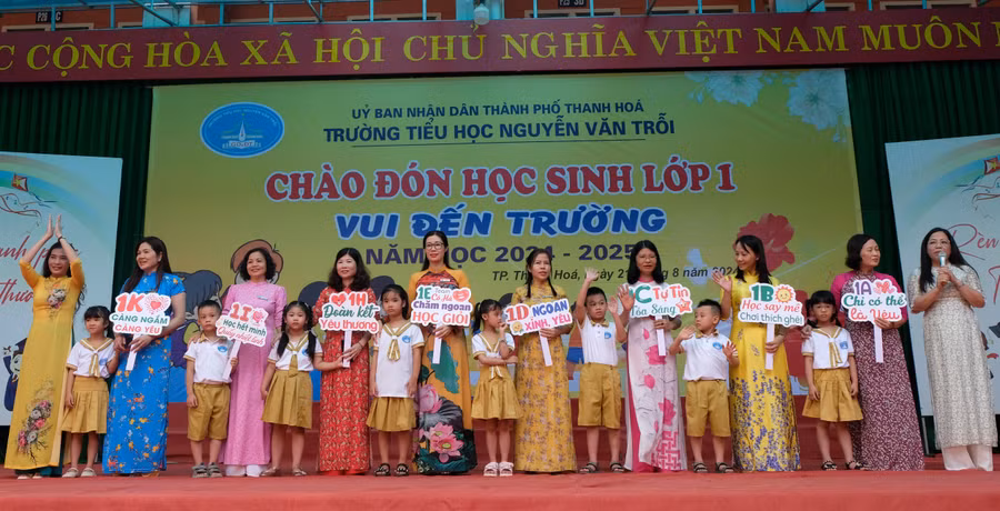 Để đảm bảo công tác chuẩn bị cho năm học mới được an toàn, UBND tỉnh Thanh Hoá đã ban hành Kế hoạch thời gian năm học 2024 - 2025 đối với giáo dục mầm non, giáo dục phổ thông và giáo dục thường xuyên tỉnh Thanh Hóa. Ngày tựu trường là ngày 28/8; riêng đối với lớp 1, tựu trường từ ngày 21/8.