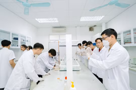 Hoạt động học tập, nghiên cứu tại Trường ĐH Thủy Lợi.