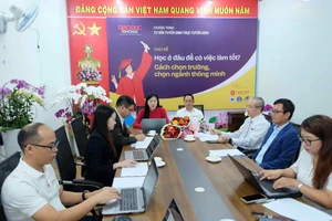 Buổi giao lưu trực tuyến chủ đề “Học ở đâu để có việc làm tốt? - Cách chọn trường, chọn ngành thông minh” diễn ra từ 9h00 ngày 8/7.