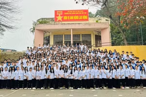 Học sinh trường PT Vùng Cao Việt Bắc tham dự kỳ thi HSG cấp tỉnh Thái Nguyên.