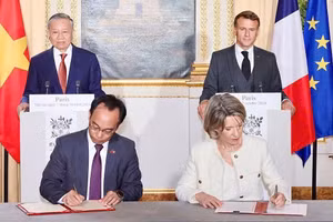 Việt Nam và Pháp ký kết văn bản hợp tác trong lĩnh vực giáo dục