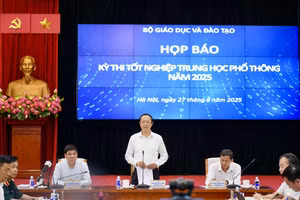 Quang cảnh họp báo.