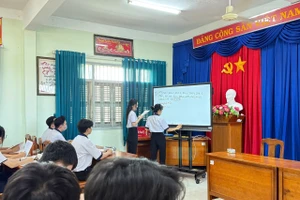 Giờ học tại Trường THPT Nguyễn Huệ (Vĩnh Long).