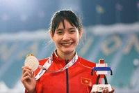  Nguyễn Khánh Linh (sinh năm 2006) giành Huy chương Bạc 1.500m nữ tại Thái Lan. Ảnh: INT.