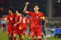 Đình Bắc ăn mừng sau tình huống sút phạt tuyệt đẹp tung lưới U23 Hàn Quốc. Ảnh: INT.