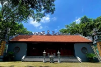 Đền Xà - nơi thờ thánh Tam Giang.