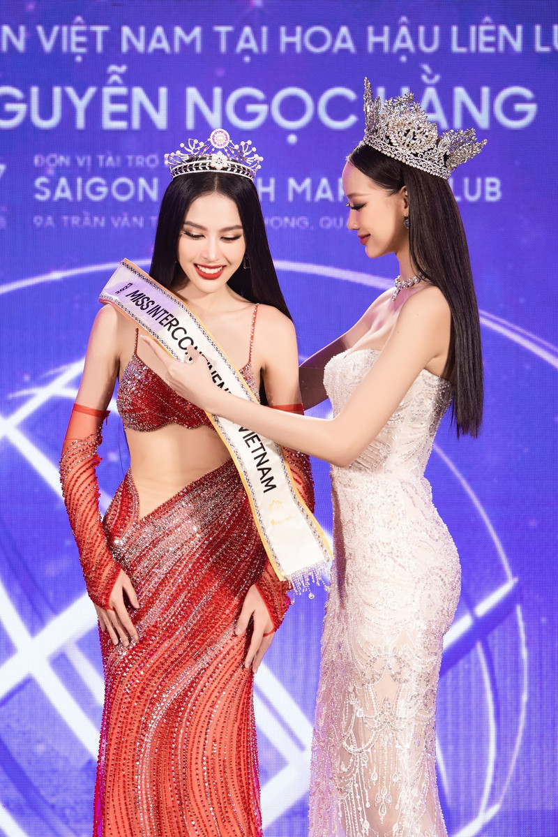 Ngắm bộ ảnh dự thi Miss Intercontinental vô cùng sáng tạo của Á hậu Ngọc Hằng