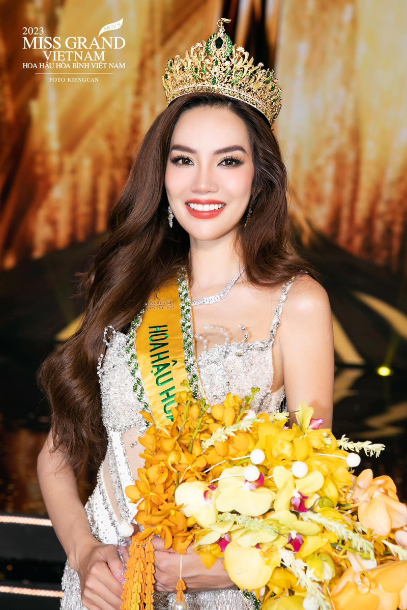 Vẻ đẹp hiện đại của người đẹp 28 tuổi đăng quang Miss Grand Vietnam 2023