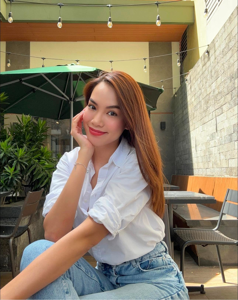 Vẻ đẹp hiện đại của người đẹp 28 tuổi đăng quang Miss Grand Vietnam 2023