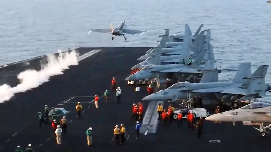 Vén màn bí mật tuần dương hạm Mỹ bắn hạ tiêm kích F-18