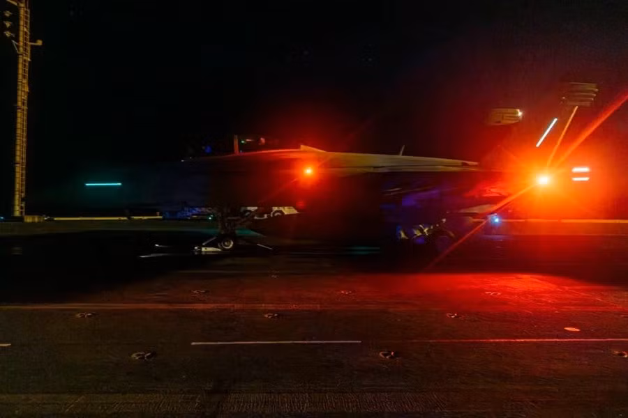 4-cvn-75-uss-harry-truman-cg-64-uss-gettysburg-fa-18-super-hornet.jpg