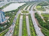 Một góc đại lộ Thăng Long khu vực gần Trung tâm Hội nghị Quốc gia nhìn từ trên cao.