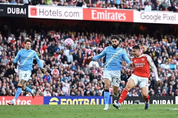 Arsenal có ‘thần may mắn’ đặc biệt