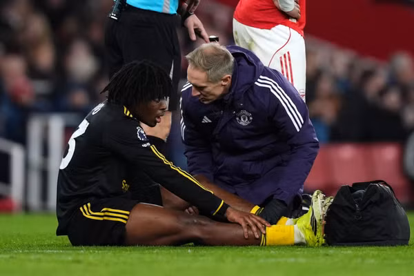 ‘Gãy gánh’ đúng thời điểm bùng nổ, Man Utd đối mặt thử thách lớn