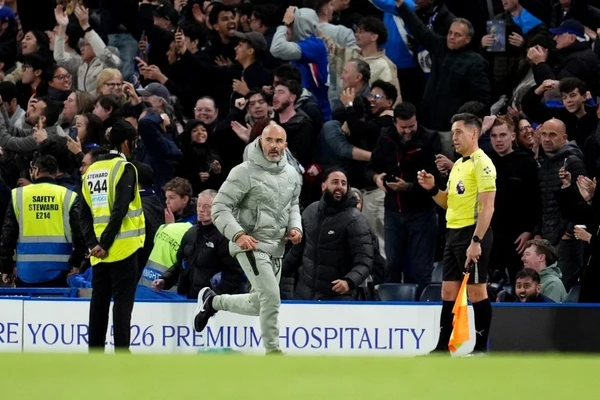 Chelsea mất tướng ở vòng 8 Ngoại hạng Anh 