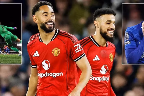 Thua Man Utd ở Ngoại hạng Anh, Chelsea ‘mất cả chì lẫn chài’ 