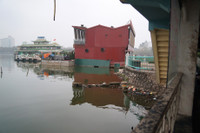 Ho Tay hoi thoi, ngap rac sau khi thao do nha hang noi - Anh 7