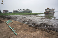 Ho Tay hoi thoi, ngap rac sau khi thao do nha hang noi - Anh 4