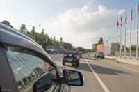 Dàn xế lạ diễu hành ở Bình Dương