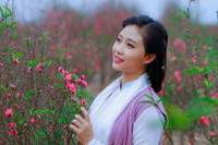 Thieu nu Ha Noi tim ve net tinh khoi xua ben hoa dao - Anh 11