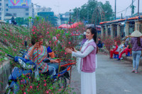 Thieu nu Ha Noi tim ve net tinh khoi xua ben hoa dao - Anh 12