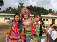 Những bông hoa của núi rừng trong ngày 20/11 ảnh 4 Nhung bong hoa cua nui rung trong ngay 20/11 - Anh 4