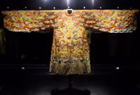 Long bào vua Bảo Đại phục chế trị giá hơn 1 tỷ đồng ảnh 2