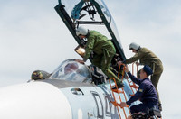 Một ngày với chiến đấu cơ Su-30SM ở vùng Viễn Đông - ảnh 14