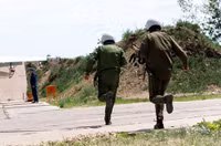 Một ngày với chiến đấu cơ Su-30SM ở vùng Viễn Đông - ảnh 12