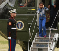 Gia dinh Tong thong Obama trong 8 nam qua anh - Anh 5