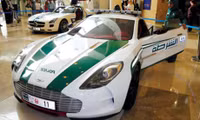 Dàn xe "khủng" của cảnh sát Dubai ảnh 6 Dan