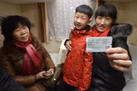 Canh nguoi dan Trung Quoc un un ve que an Tet - Anh 7