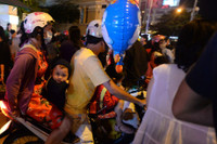 Duong pho Sai Gon ket xe kinh hoang toi dau nam - Anh 5