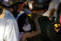 Duong pho Sai Gon ket xe kinh hoang toi dau nam - Anh 11