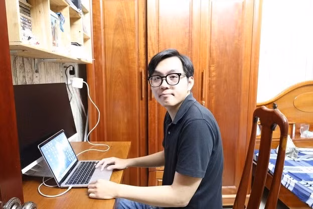 Từ một học sinh tự học tiếng Anh qua phim ảnh, Khánh Duy giành học bổng toàn phần tại Mỹ và Ý, hiện thực hóa ước mơ vươn ra thế giới. Ảnh: Minh Hoàng.