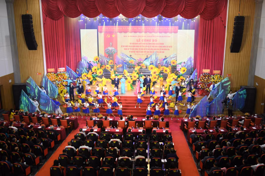 Lễ công bố nghị quyết của Quốc hội về việc thành lập đơn vị hành chính cấp tỉnh mới mang tên tỉnh An Giang. (Ảnh: CTV)