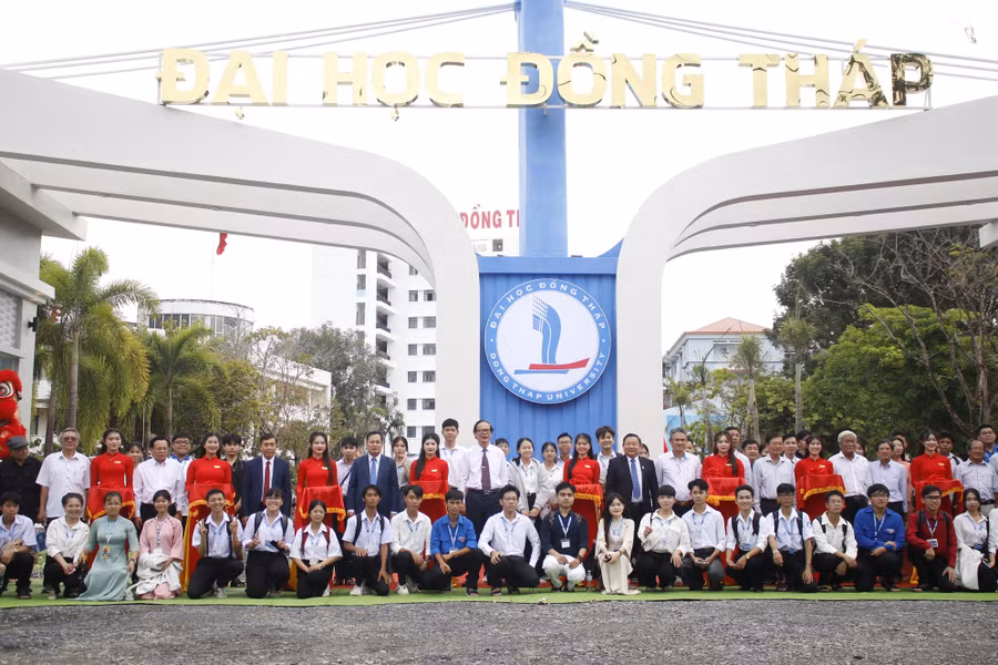 Trường Đại học Đồng Tháp khánh thành Cổng A, công trình được xem là biểu tượng khát vọng.