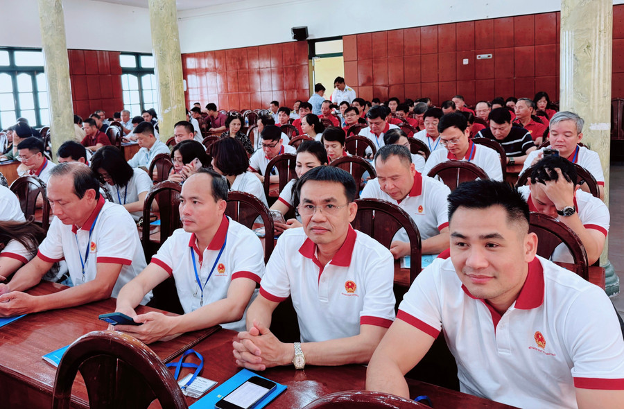 Thành viên Đoàn công tác số 17 dự Hội nghị quán triệt, triển khai Kế hoạch thăm quần đảo Trường Sa, nhà giàn DK1- năm 2025. img-5763.jpg