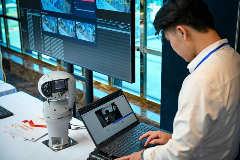 Trình diễn một giải pháp an ninh tại hội thảo.