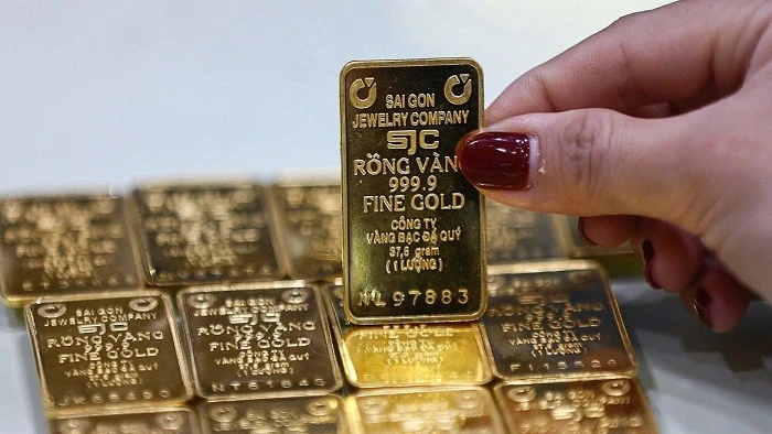 Giá vàng hôm nay 11/12 tăng 1 triệu đồng/lượng, thế giới đảo chiều giảm