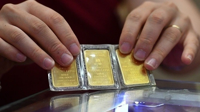 Giá vàng cuối tuần 28/12 tiếp đà tăng 300 ngàn, lên gần mốc 160 triệu đồng/lượng