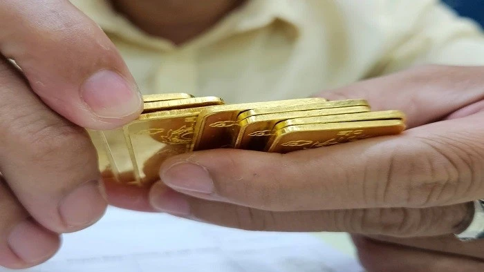 Giá vàng hôm nay 23/12 tăng mạnh 900 ngàn đồng/lượng, thế giới tăng