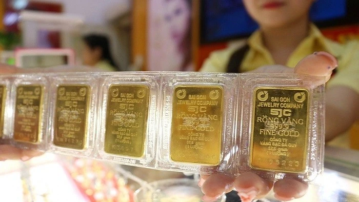 Giá vàng hôm nay 28/11 ổn định mức 153,4 triệu đồng/lượng, thế giới vẫn tăng