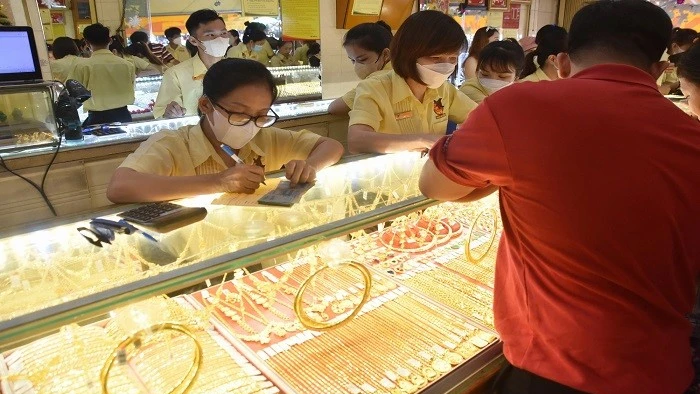 Giá vàng hôm nay 26/3: Trong nước và thế giới đều tăng mạnh