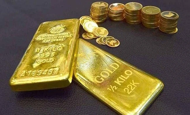 Giá vàng hôm nay 20/8 giữ mốc kỷ lục 125 triệu đồng/lượng, thế giới giảm mạnh