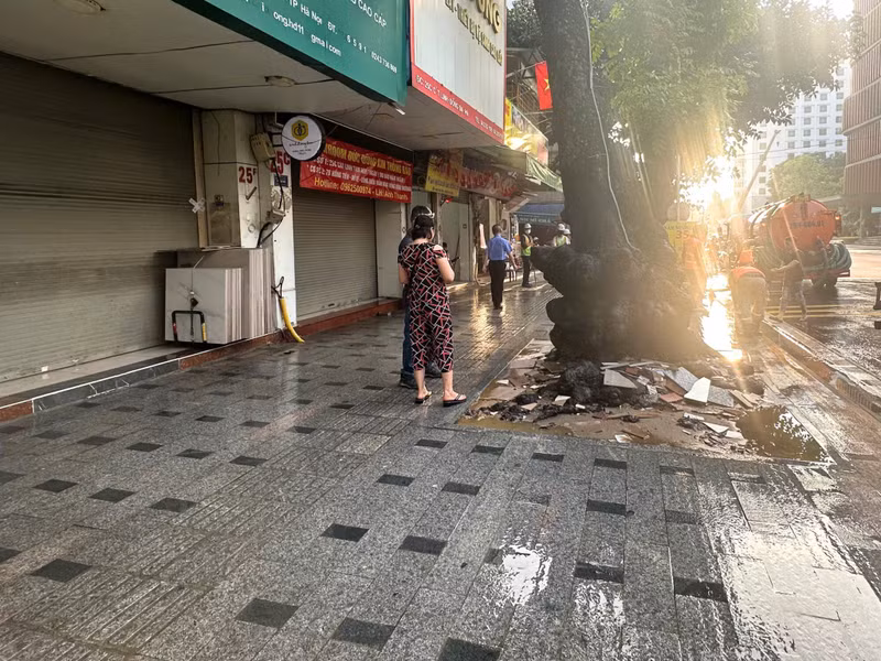 Ban Quản lý Đường sắt đô thị Hà Nội (MRB) cung cấp thông tin không ghi nhận thiệt hại về người hay công trình, hạ tầng kỹ thuật. d2.jpg