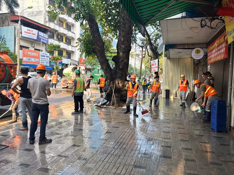 Khoảng 0h45 rạng sáng ngày 28/5/2025, một điểm phun nhỏ được ghi nhận trước số nhà 25F nhưng đã được xử lý ngay, không gây phát sinh mới. d6.jpg