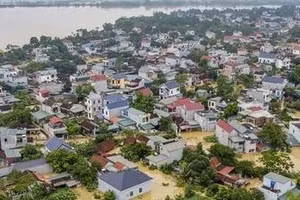 Hàng nghìn căn nhà ở Thanh Hoá chìm trong biển nước.