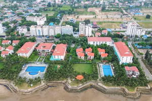 Dự án Khu du lịch sinh thái biển Hải Tiến do Công ty TNHH Du lịch và Thương mại EURO làm chủ đầu tư tại xã Hoằng Tiến.